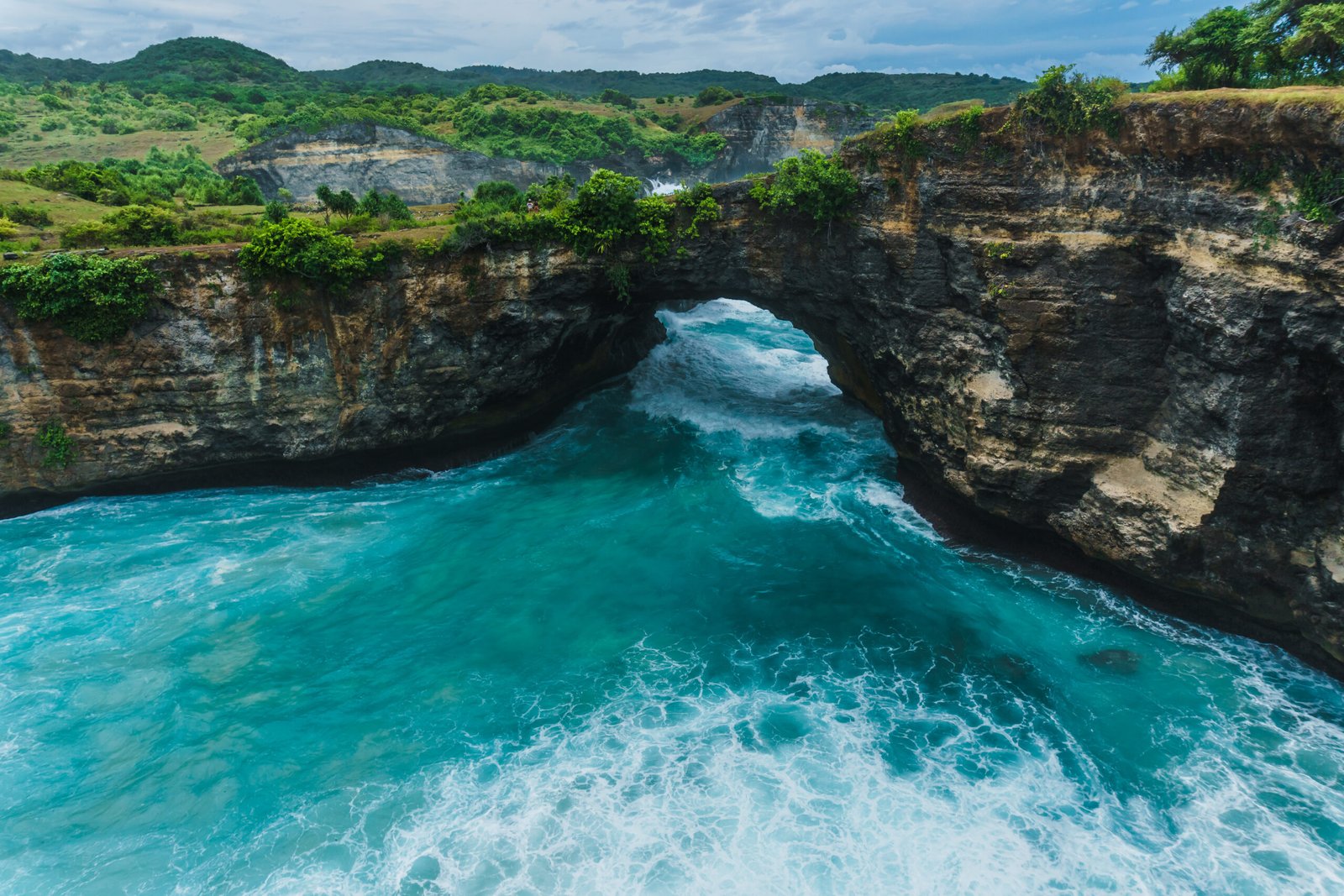 background,
bay,
beach,
beautiful,
beauty,
blue,
cliff,
coast,
coastline,
illustration,
landscape,
mountain,
natural,
nature,
ocean,
outdoor,
paradise,
rock,
scene,
scenery,
scenic,
sea,
seascape,
season,
shore,
sky,
stone,
summer,
sun,
sunny,
tourism,
travel,
tropical,
vacation,
view,
wallpaper,
water,
wave,
white,